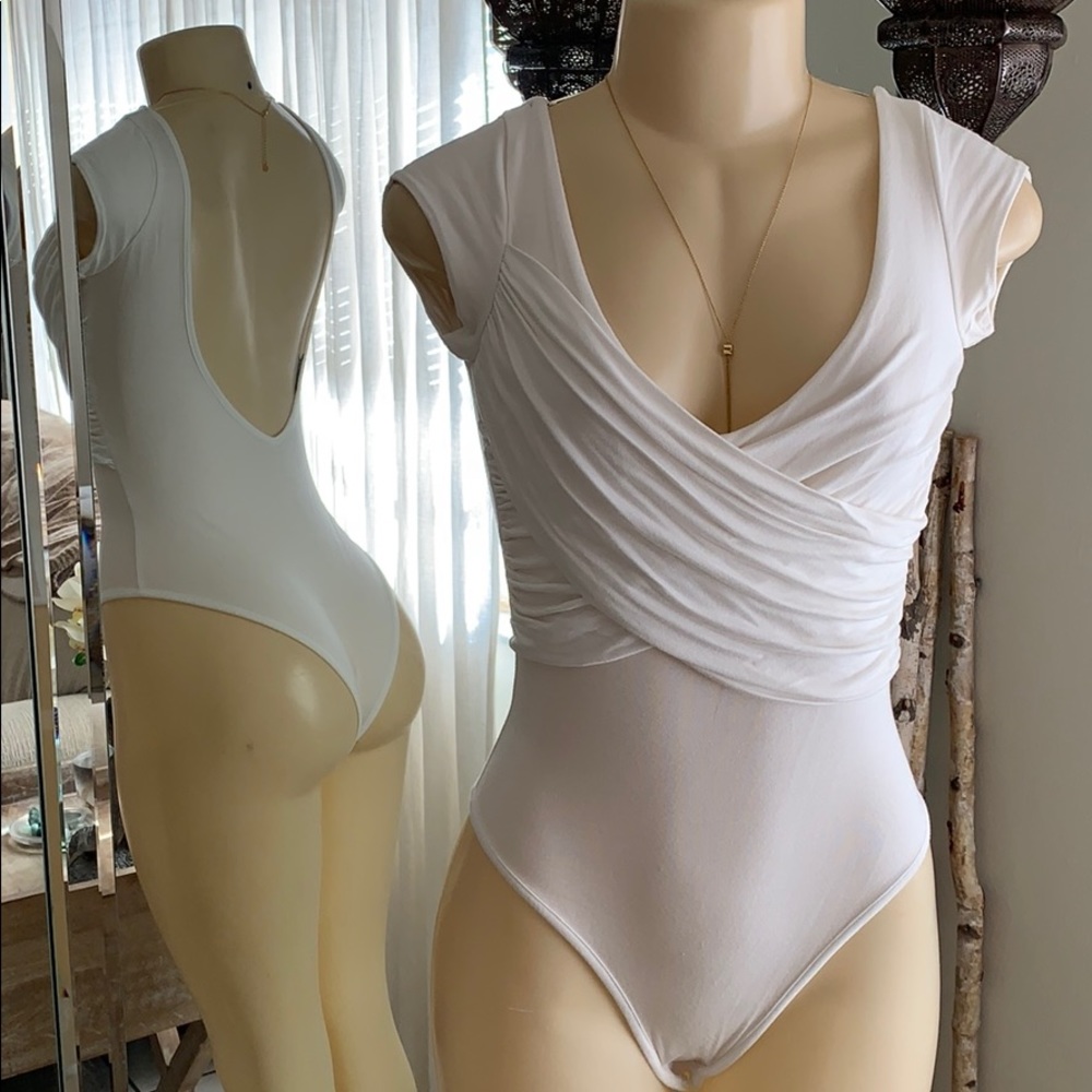 Venus white bodysuit 😍